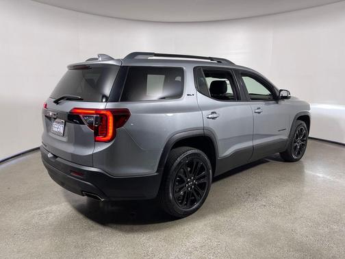 Sterling Metallic 2023 GMC Acadia FWD SLT