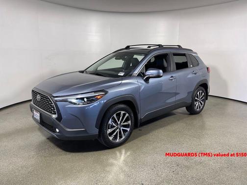 Celestite 2024 Toyota Corolla Cross XLE