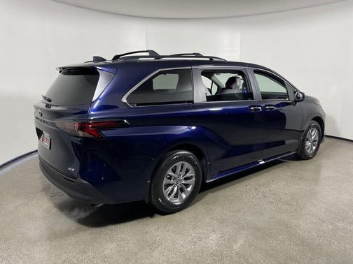 Blueprint 2026 Toyota Sienna XLE