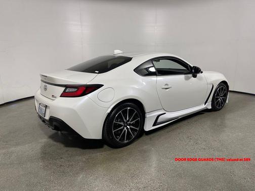 2022 Toyota GR86 Base