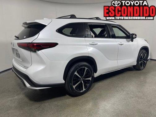 2022 Toyota Highlander XSE