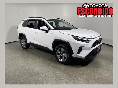 2024 Toyota RAV4 XLE
