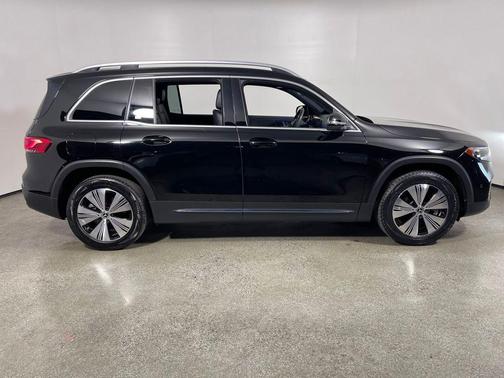 2023 Mercedes-Benz EQB 300 4MATIC