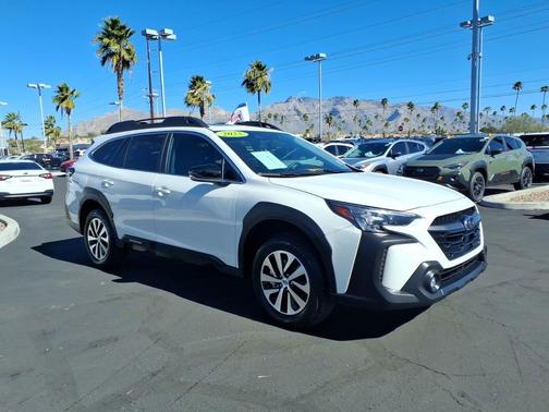 2025 Subaru Outback Premium