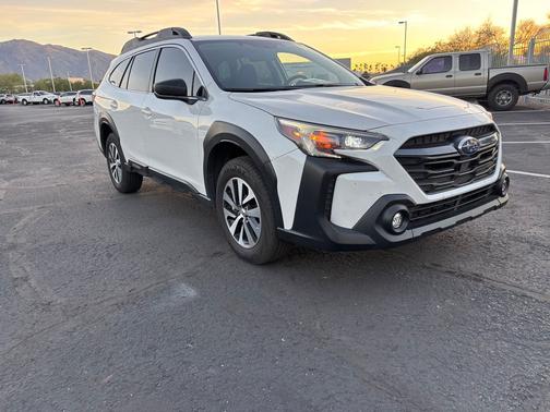 2025 Subaru Outback Base