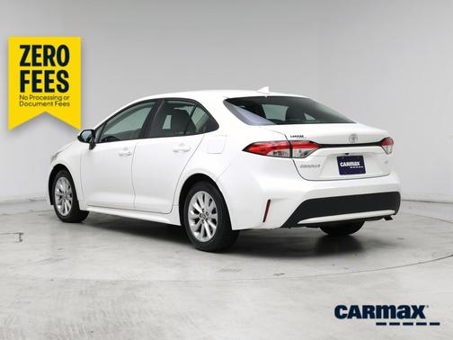 White 2020 Toyota Corolla LE
