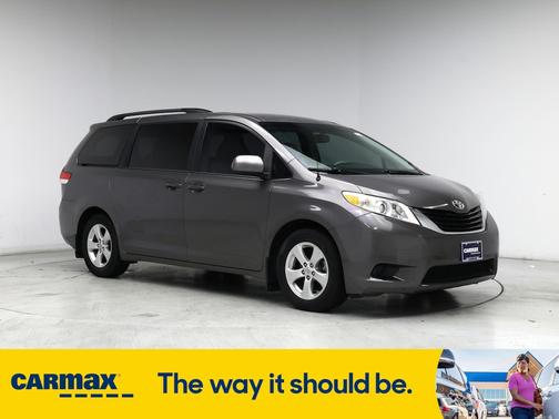 2013 Toyota Sienna LE