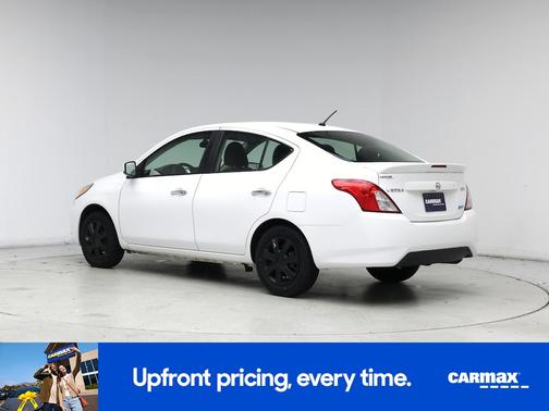 2016 Nissan Versa SV