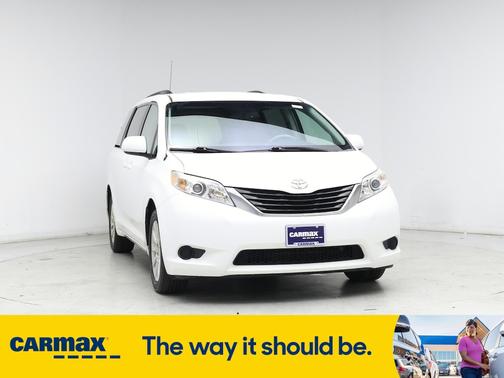 2014 Toyota Sienna LE