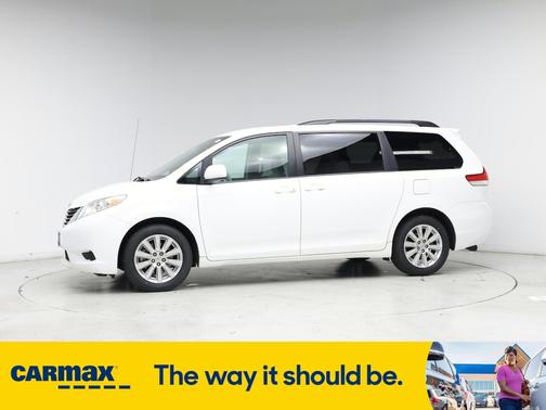 2014 Toyota Sienna LE