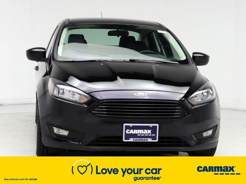 Photo 5 of 25 of 2018 Ford Focus SE
