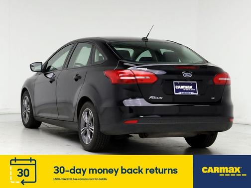 Photo 2 of 25 of 2018 Ford Focus SE