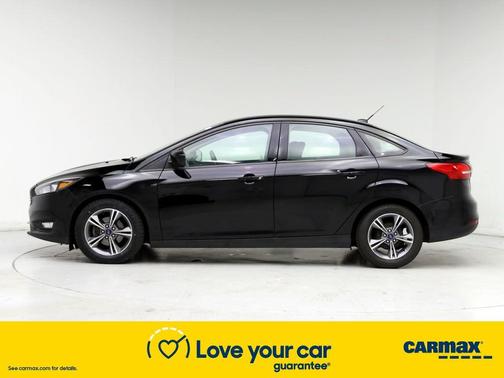Photo 3 of 25 of 2018 Ford Focus SE