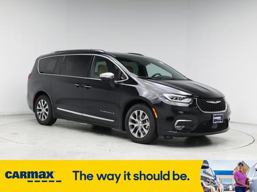 2023 Chrysler Pacifica Hybrid Pinnacle
