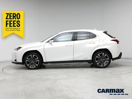 White 2022 Lexus UX 250h