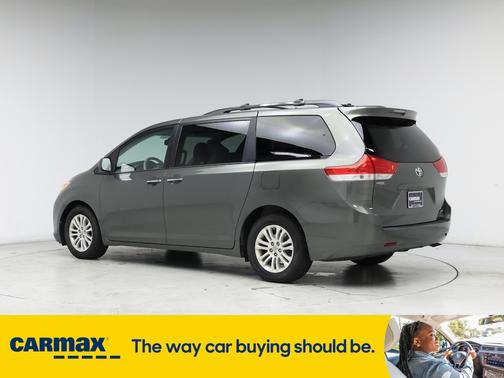 2013 Toyota Sienna XLE