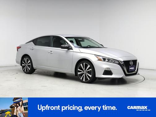 2022 Nissan Altima SR