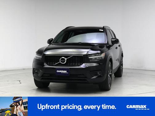 Black 2021 Volvo XC40 T5 R-Design
