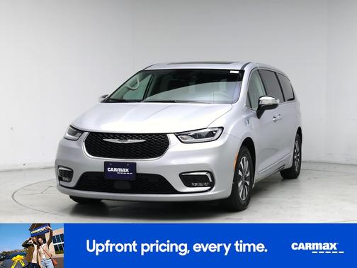 Silver 2023 Chrysler Pacifica Hybrid Limited