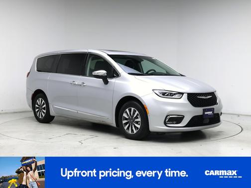 Silver 2023 Chrysler Pacifica Hybrid Limited