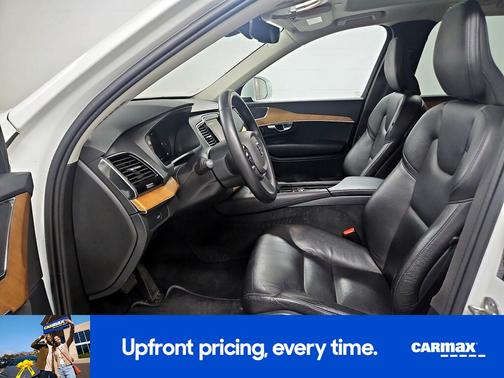 2023 Volvo XC90 B5 Plus