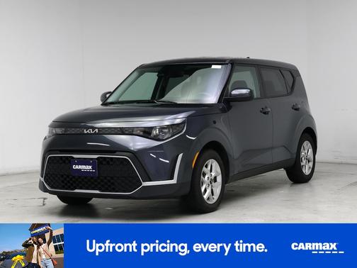 Gray 2025 Kia Soul LX