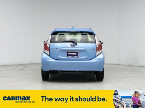 2016 Toyota Prius c Two