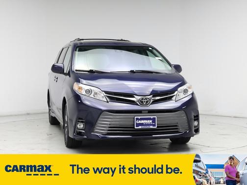 2018 Toyota Sienna XLE
