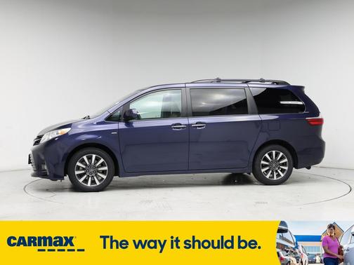 2018 Toyota Sienna XLE