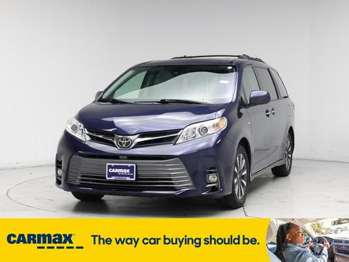 2018 Toyota Sienna XLE