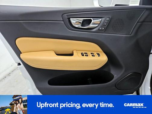 2019 Volvo XC60 T5 Momentum