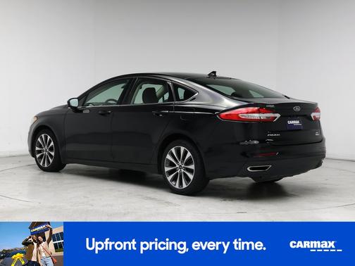 Black 2019 Ford Fusion SE
