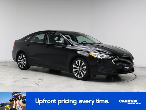 Black 2019 Ford Fusion SE