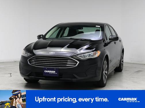 Black 2019 Ford Fusion SE