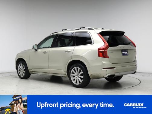 2018 Volvo XC90 T6 Momentum