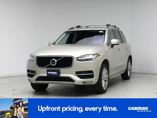 2018 Volvo XC90 T6 Momentum