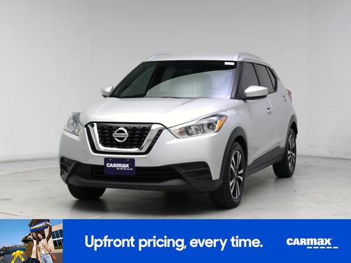 Silver 2019 Nissan Kicks SV