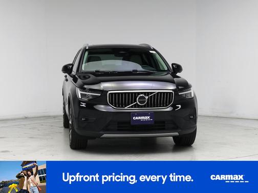 2023 Volvo XC40 B5 Plus Bright Theme
