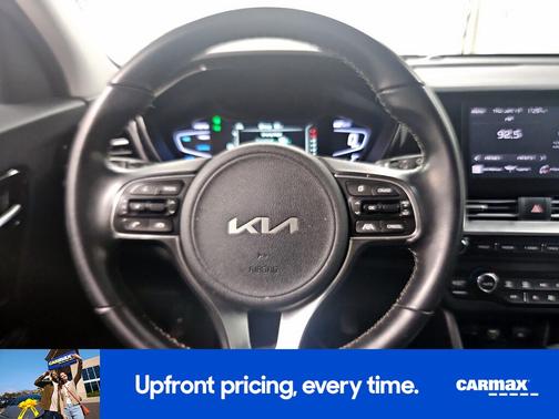 2022 Kia Niro LXS