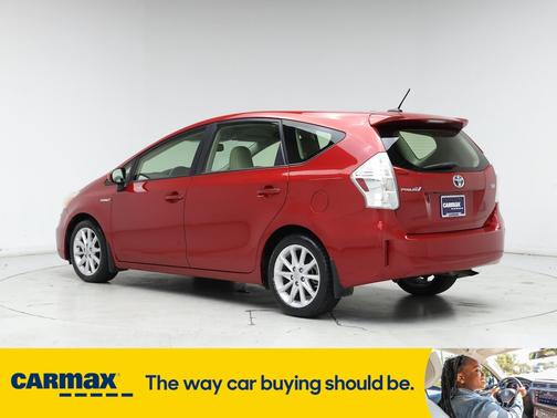 2014 Toyota Prius v Five