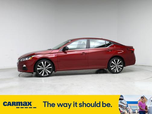 2022 Nissan Altima SR