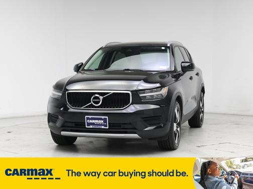 2020 Volvo XC40 T5 Momentum