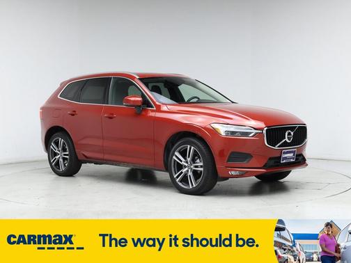 2021 Volvo XC60 T5 Momentum