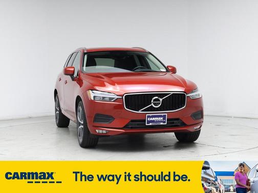 2021 Volvo XC60 T5 Momentum