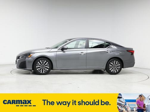 2023 Nissan Altima SV