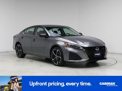 2023 Nissan Altima SR