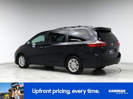2017 Toyota Sienna XLE