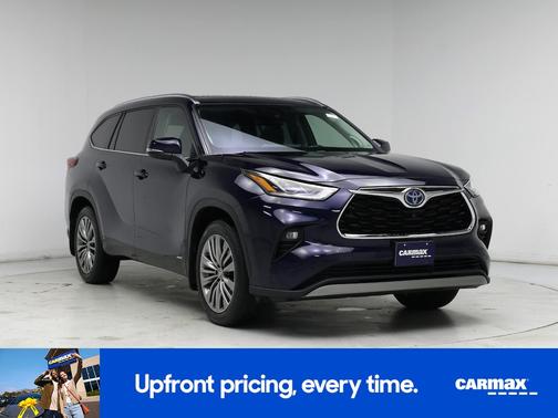 2022 Toyota Highlander Hybrid Platinum