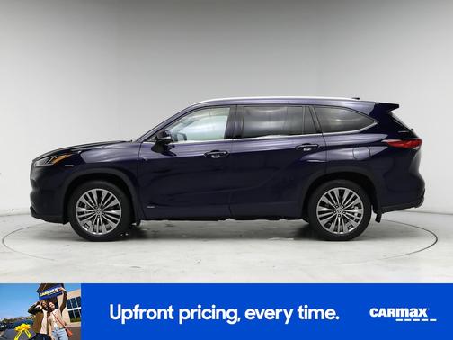 2022 Toyota Highlander Hybrid Platinum