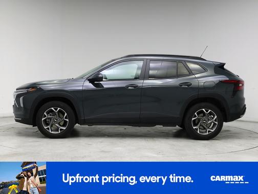 Gray 2025 Chevrolet Trax LT
